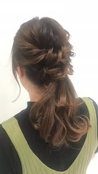 そろそろワンランク上のポニーテール目指しませんか？ミディアムアレンジ