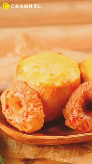 品嘗當季的蘋果吧♪使用了整顆蘋果的起司蛋糕