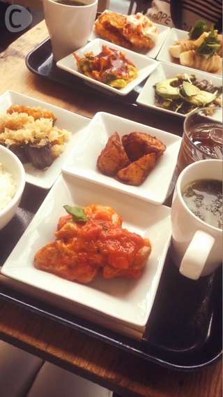 選べるランチ♡行列のできる表参道PARIYA