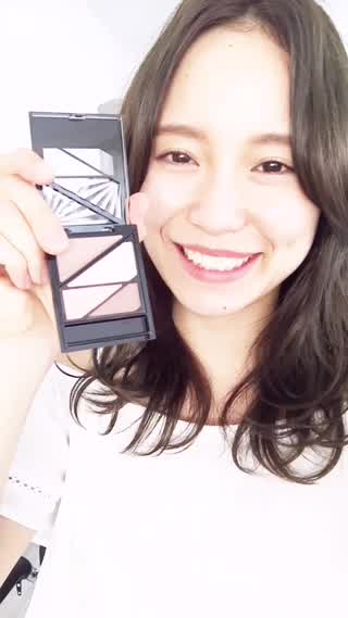 KATE-ピンクシャドウメイク-
