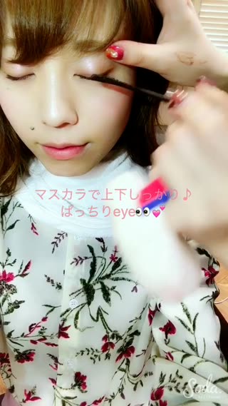 ＊公式クリッパーの白岩まちこちゃんに春っぽmake♪ アイメイク編