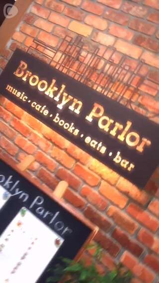 運命の一冊に出逢えるかも？【Brooklyn Parlour】