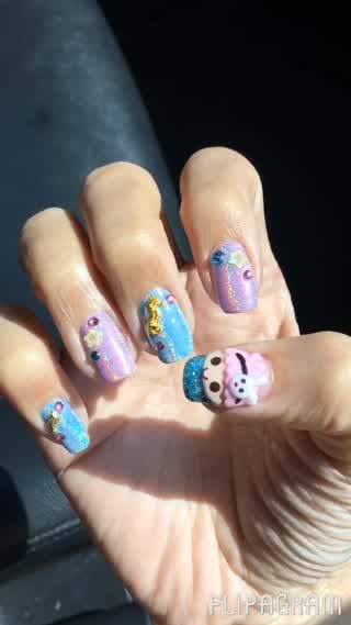 KiKi&LaLa ⭐️⭐️ with Hologram Nail Powder