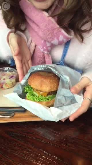 BAR & BUGER RUBINのランチバッグを紹介します in 福岡