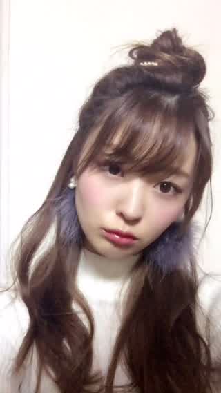 ゆるっとふわっとハーフアップお団子ヘアー