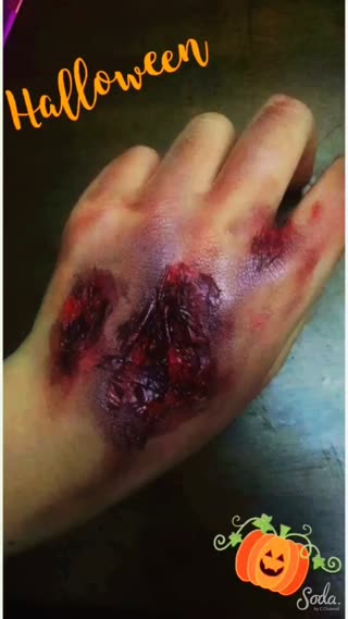 Halloweenにぴったり！家にあるコスメでできる！？簡単"火傷メイク"！