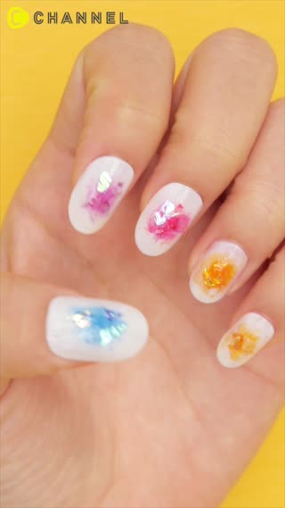 เพ้นท์สีน้ำหวานสดใส เทรนด์เล็บสุดป๊อป