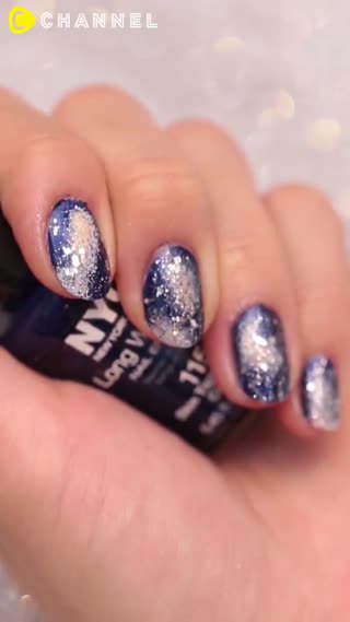 只要用海綿拍打而已！簡單的銀河系指彩