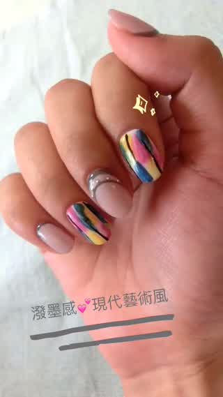 潑墨感，現代藝術風！凝膠指甲～