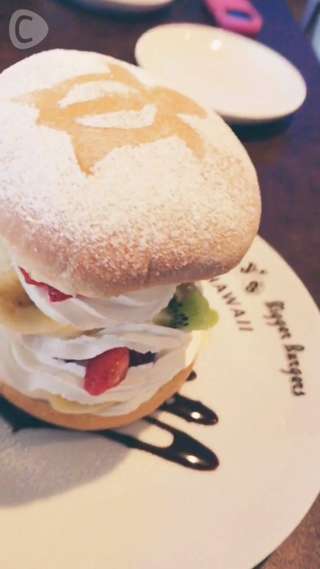 テディーズビーガーバーガーでスイーツなハンバーガー⁉＠原宿