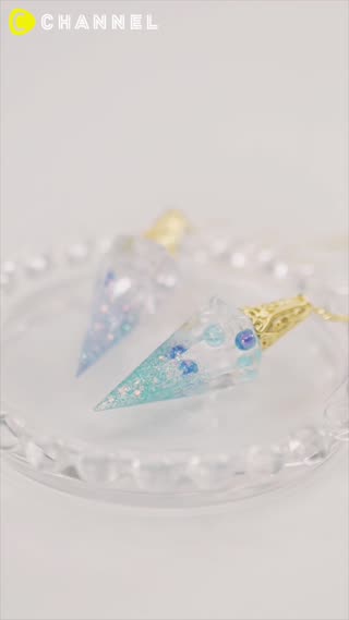 สร้อยคอแฟนตาซี  ใส่ทั้งปีก็ไม่เบื่อ