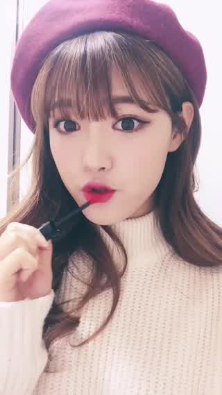 ビビッドカラーが可愛い♡チェリー色のリップ・ティント