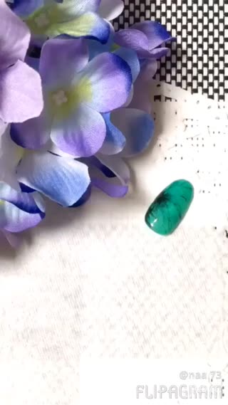 【天然石風ネイルシリーズ】エメラルド