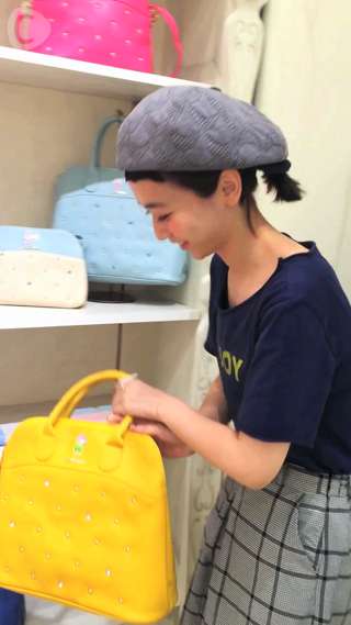 大人女子にピッタリ！キュートなバッグをディズニーストアでGET！