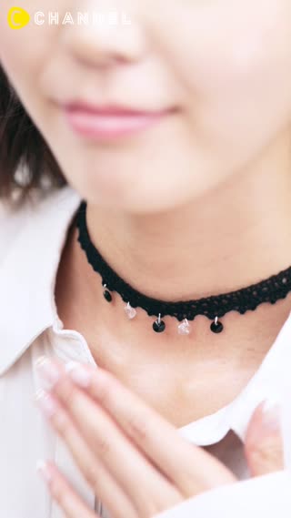 優雅な色気を首元に♡「スワロフスキーチョーカー」で特別な女性を演出！