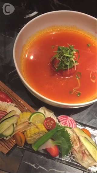 The icy tomato noodle with verious summe