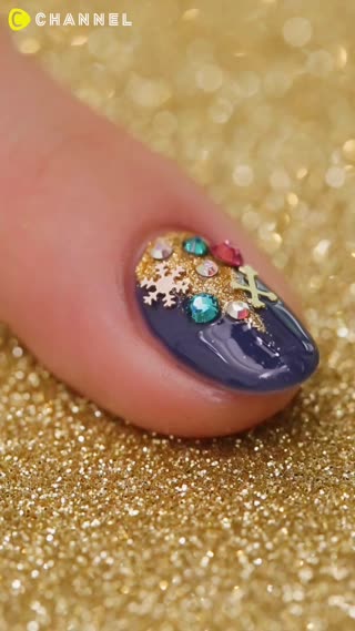 Christmas Colored Tree Nail Art