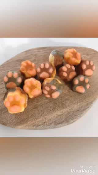 猫好きさんへのバレンタイン♪肉球マドレーヌ 三毛猫ver.