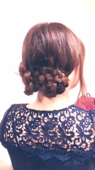 外国人風ガーリーフラワーヘアアレンジ！