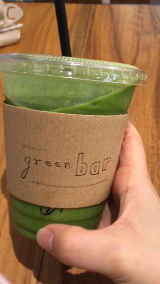スムージーで内側からキレイに♪表参道のgreen bar