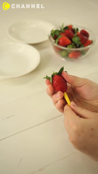 Ways to remove apple & strawberry stem!