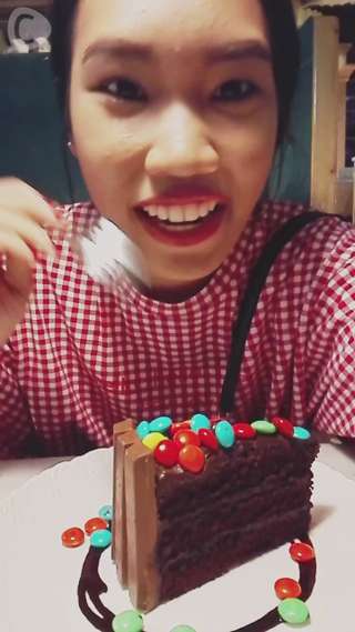 【Thailand】Kitkat Monster cake?!?!