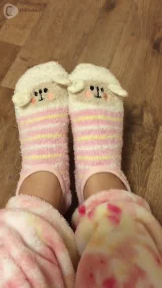 山田なみのKAWAIIアンテナ♡モコモコ靴下