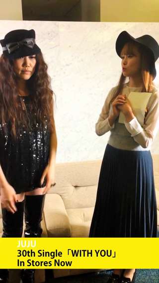 Interviewing JUJU after her performance 