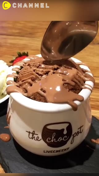 巧克力滿溢出來！！濃郁的熔岩巧克力♡