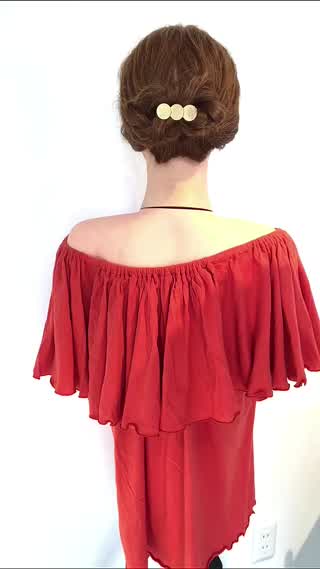 肩出しの季節がやってきた‼️オフショルに合わせるアップスタイル‼️