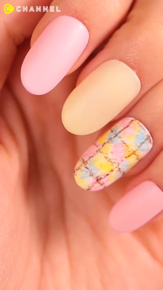 Nail art dengan kracon