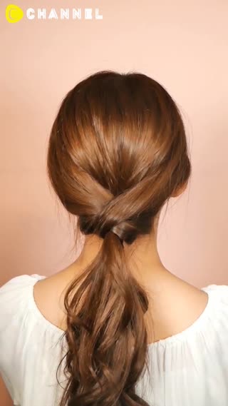 ทรงหางม้าสุดเก๋ที่สาวๆหลงรัก