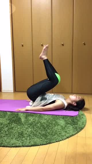 ぽっこり下腹さようなら！？1分間のトレーニング法