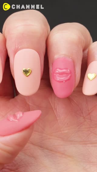 Cute and Plump! Clear Lip Nail Art