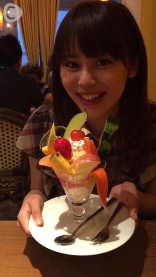 目黒のフルーツパーラー【果実園リーベル】で、フルーツ盛りだくさんのパルフェ