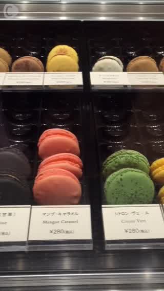 キュートで美味しいセバスチャン・ユベールのチョコレート&マカロン！