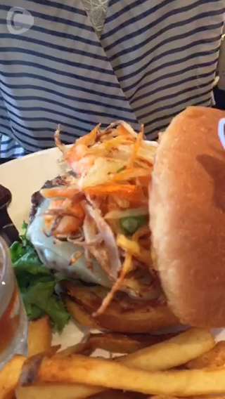 ハンバーガー×かき揚げ！ハードロックカフェ上野駅店の期間限定ご当地バーガー♪