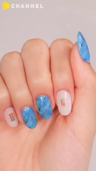 美麗花紋的綠松石指彩♥充滿夏天的海灘氣息