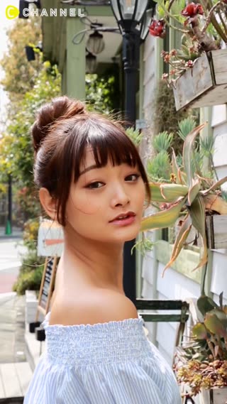 Kaos Kaki untuk Ikatan Rambut Bervolume