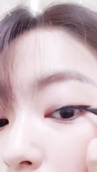 【韓国コスメ】消えない！ウォータープルーフアイライナー！