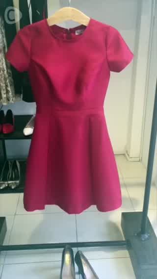 【ベトナム最新情報】パーティーで大活躍！タフタドレスコーデ