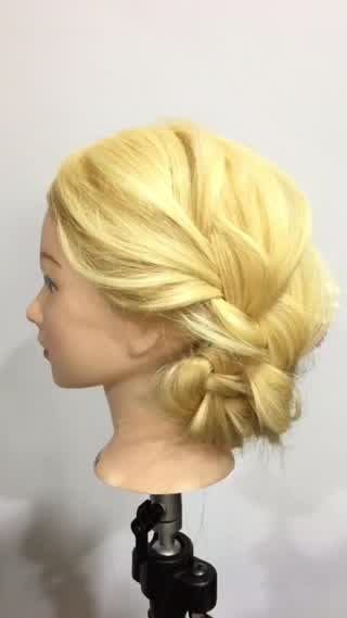 編み込みだけで充分可愛く作れるヘアアレンジ