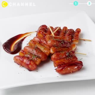 Korean Rice Cake x Sausage Kabob!