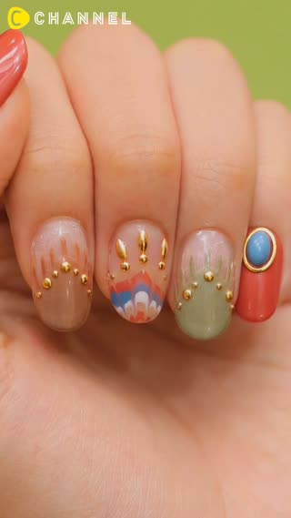 秋のトレンド、アースカラーでフリンジネイル♡