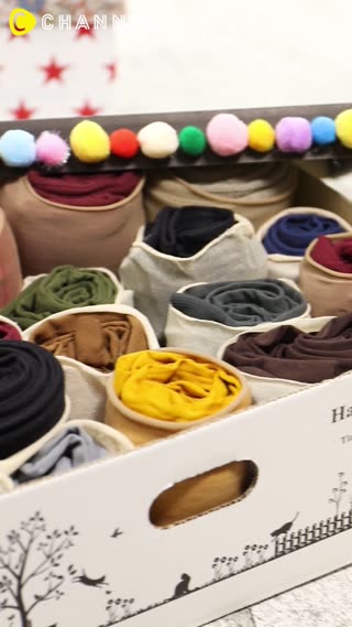 AN AMAZING WAY TO STORE TIGHTS AND LEGGI