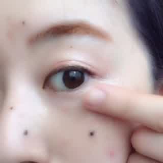 ANNA SUIグリッターパウダーの使い方