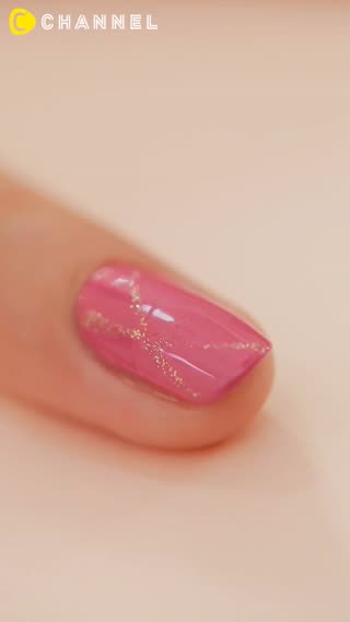 ハートホロがお花に変身！簡単フラワーネイル