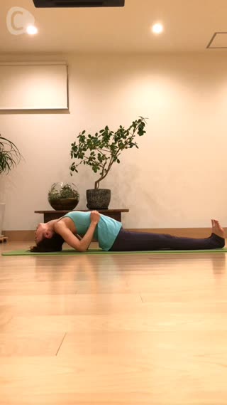 小顔♡姿勢も整える魚のポーズ