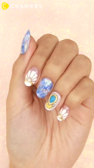 爽やかレディなシェルフレンチネイル