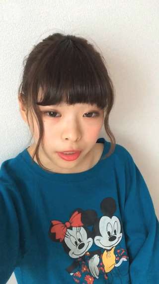 川本莉菜迷上了照片和擺飾服裝♡！